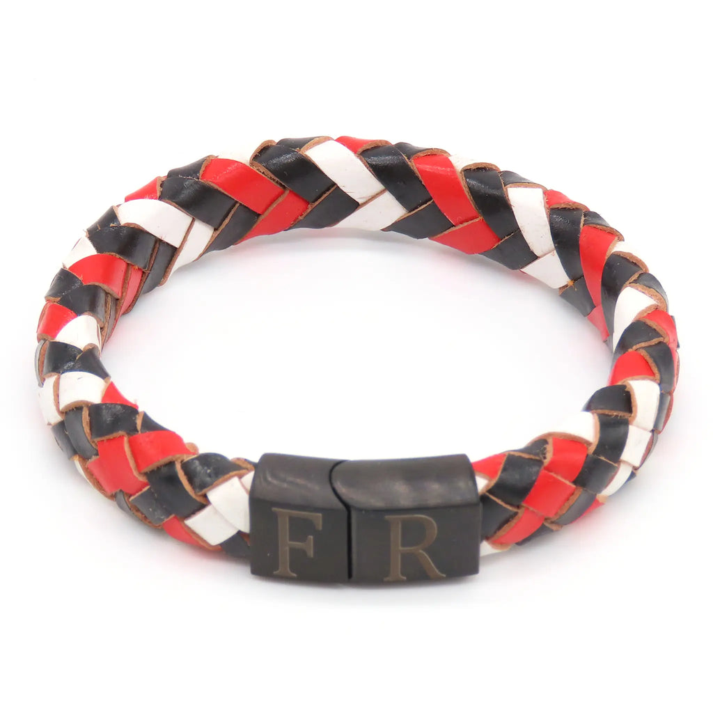 Leren armband zwart-wit-rood met RVS sluiting en FR-gravure