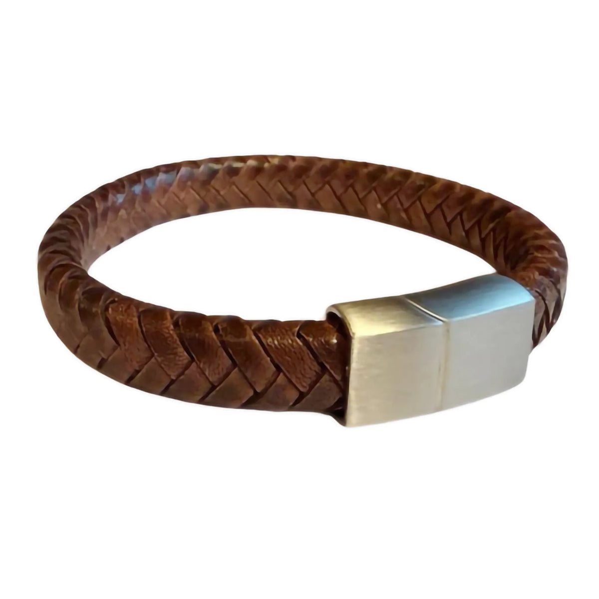 Bruine Gevlochten Leren Armband met Gravure – 12 mm