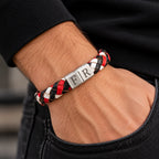 Leren armband zwart-wit-rood met zilver sluiting ‘FR’-gravure (geïnspireerd op clubkleuren)