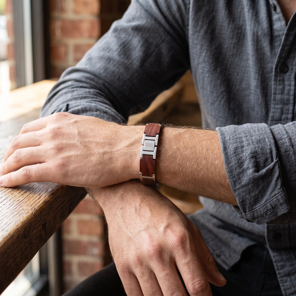 Wood Brown Silver armband met bruine houttinten en zilverkleurige details